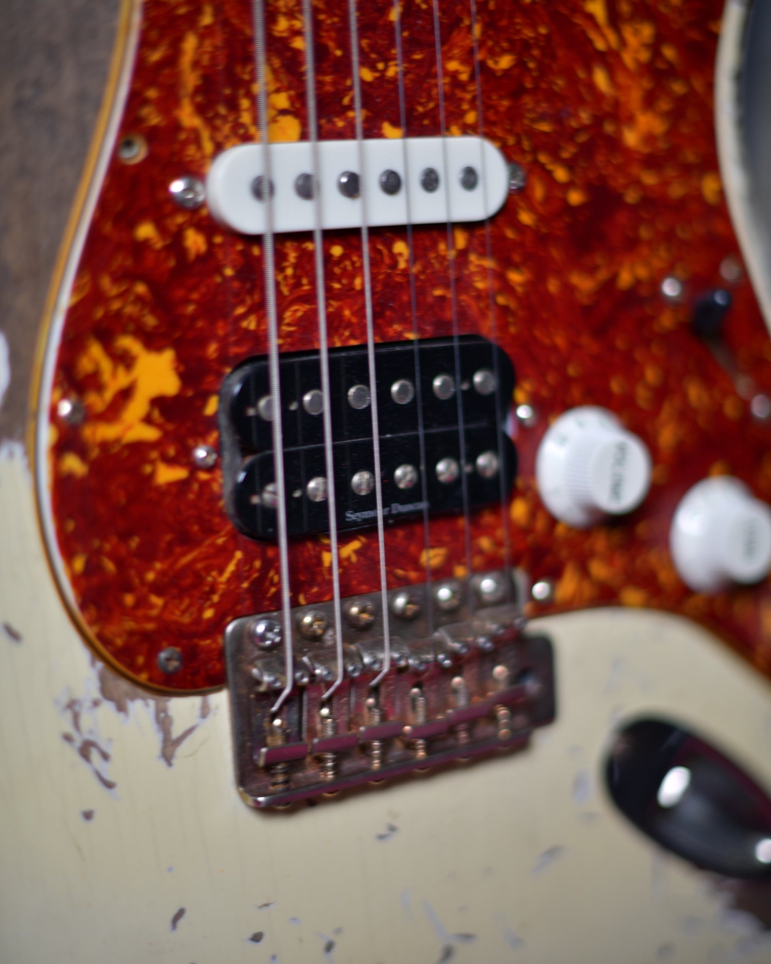 Fender Stratocaster AVRI 62 Ultra Relic Vintage White HSS