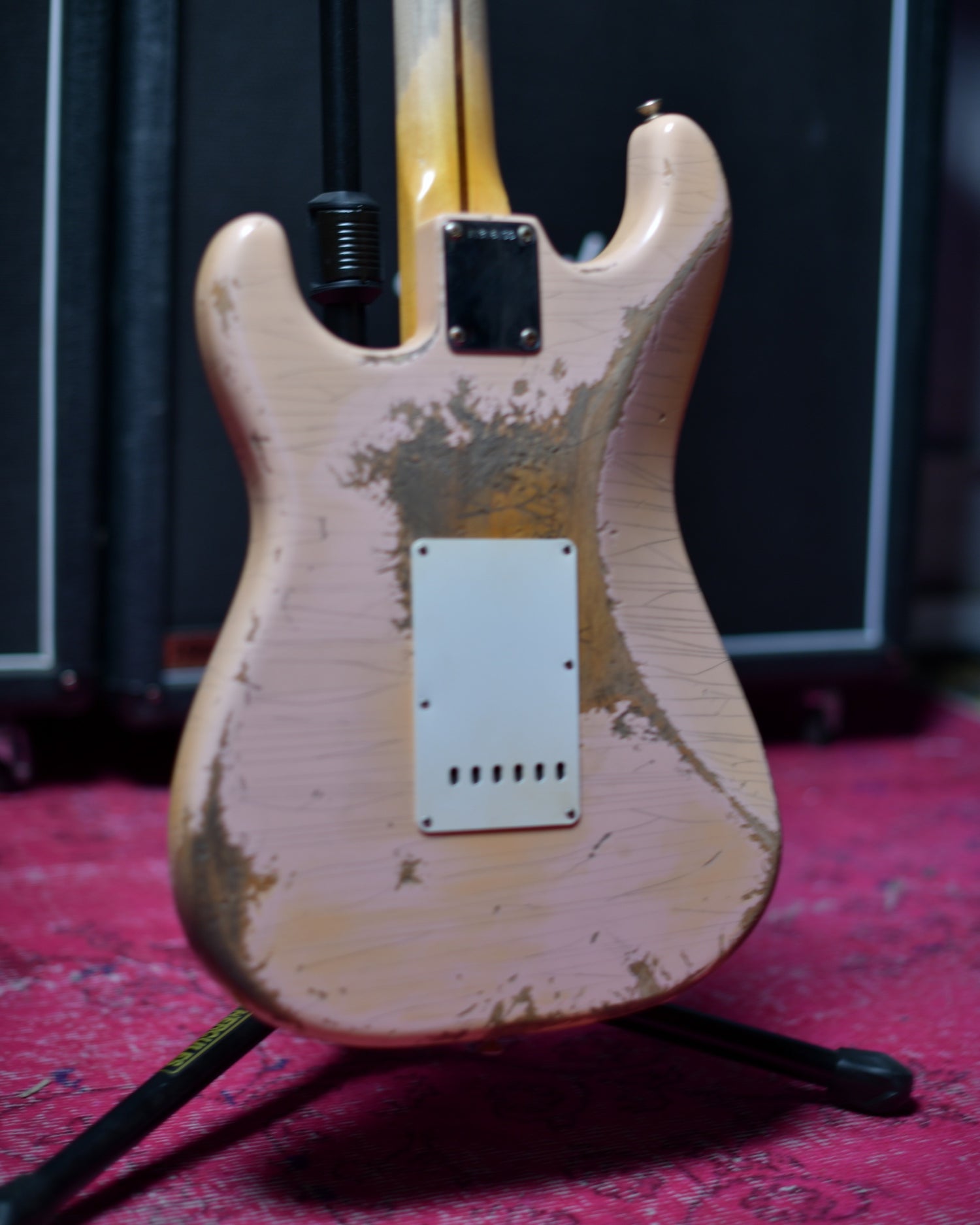 Fender USA Vintage Series Shell Pink Stratocaster Heavy Relic 2013