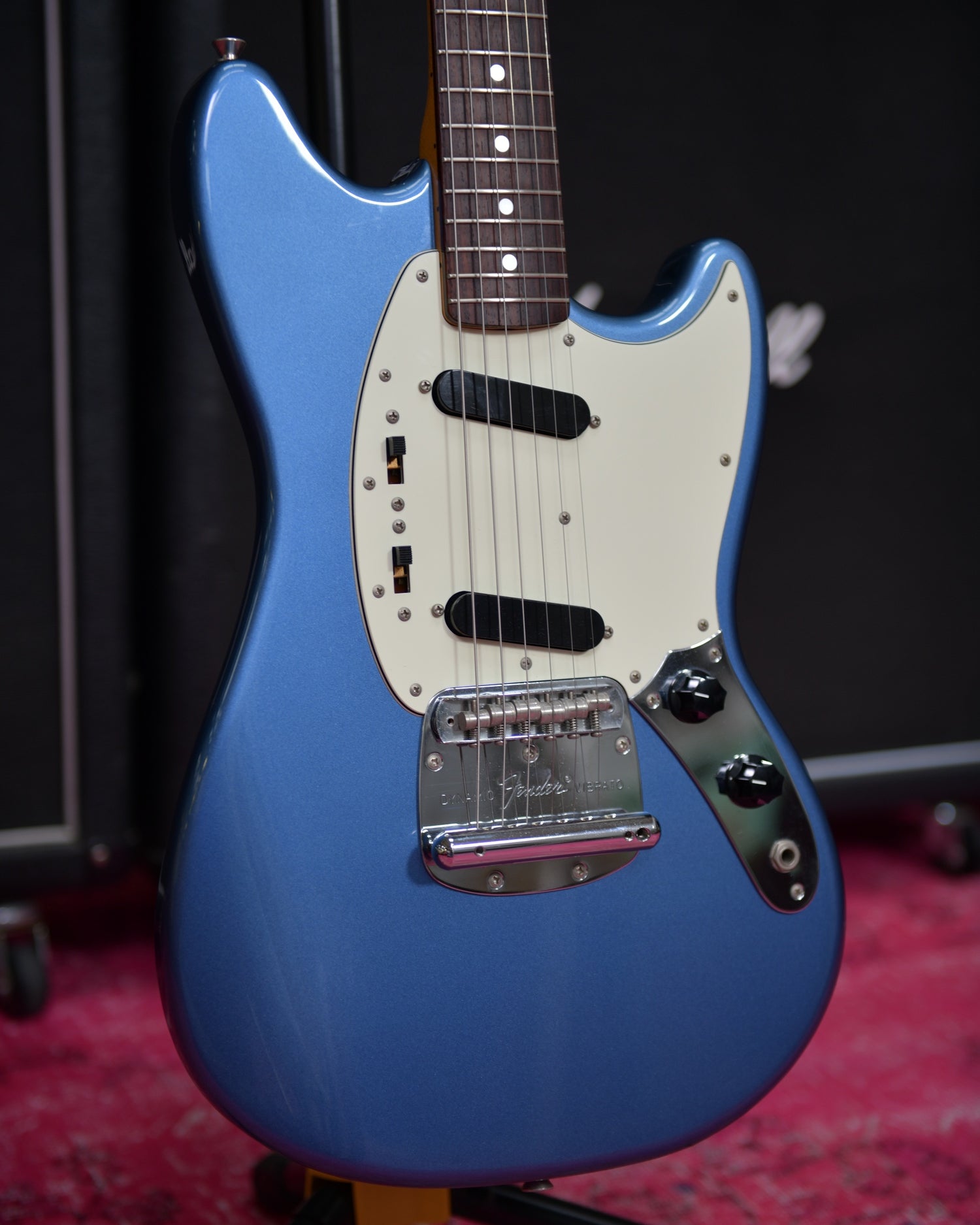 Fender MG69 Mustang old lake placid blue 2008