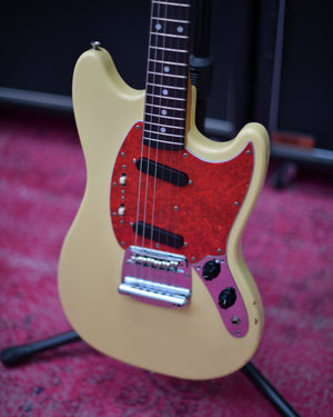 Fender Japan Mustang MG69 YWH Yellow White N Serial 1993 Fujigen
